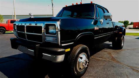 Dodge W350 1995 photo