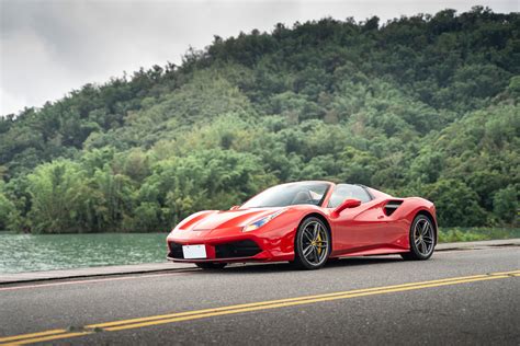 Ferrari 488 spider