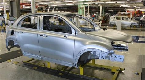 photo of Fiat 500x car production