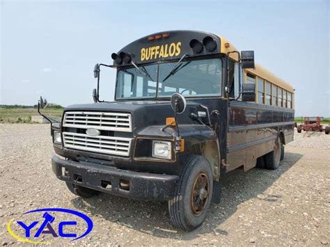 photo of Ford B600 car production