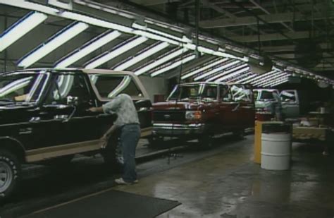 photo of Ford Bronco car production