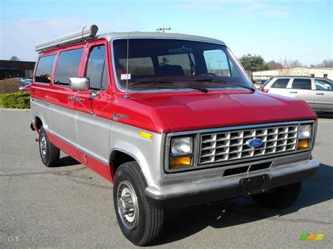 Ford Club wagon 1989 photo