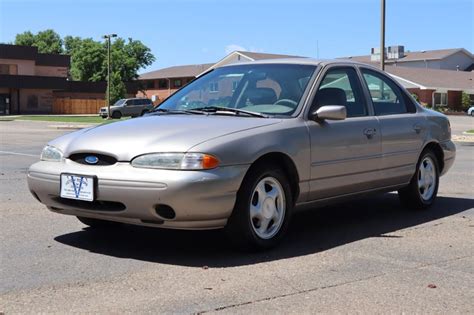 Ford Contour 1996 photo