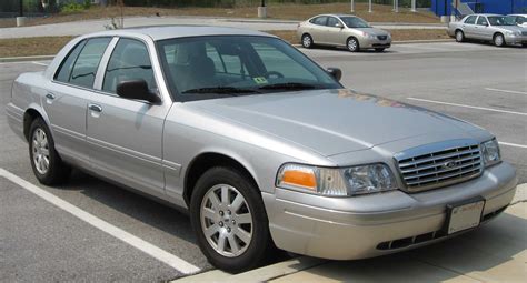 Ford Crown victoria 2003 photo