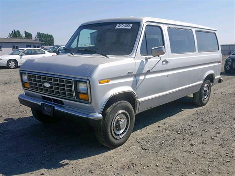 Ford E250 1988 photo