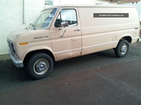 Ford E250 1989 photo