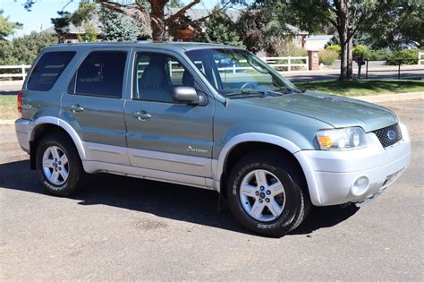 Ford Escape hev 2005 photo