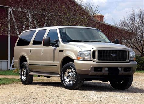 Ford Excursion 1997 photo