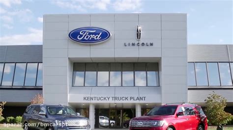 photo of Ford Excursion car production