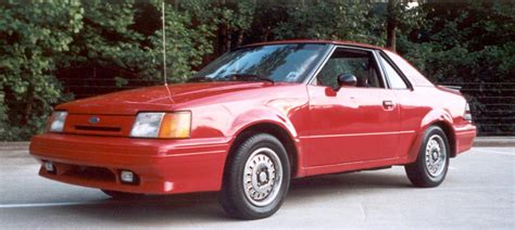 Ford Exp 1988 photo