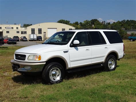 Ford Expedition 1998 photo