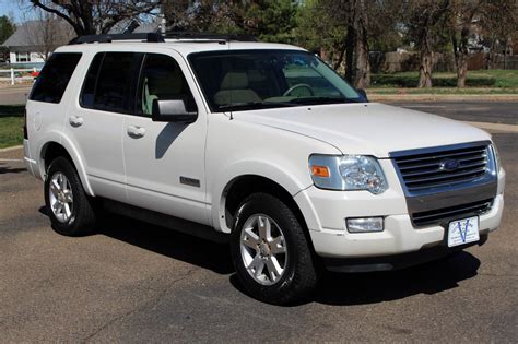 Ford Explorer 2008 photo