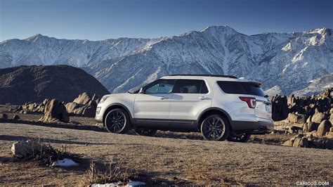 Ford Explorer 2017 photo