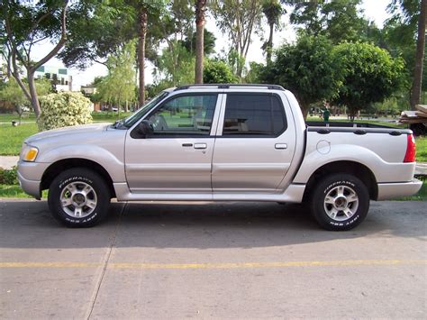 Ford Explorer sport trac 2004