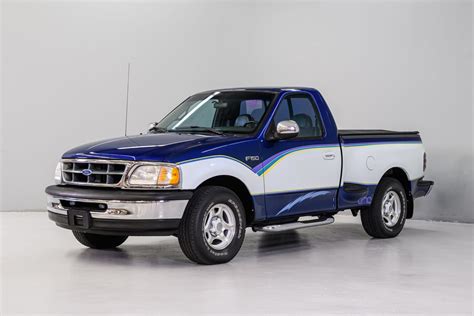 Ford F-53 1997 photo