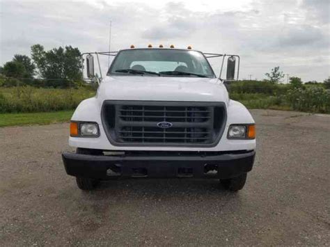 Ford F-650 2003 photo