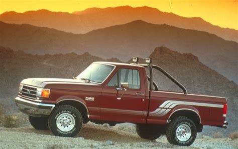 Ford F100 1990 photo