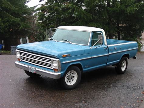 Ford F150 1968 photo