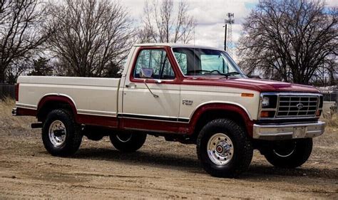 Ford F250 1986 photo