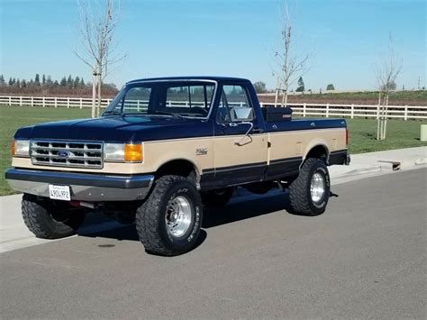 Ford F250 1988 photo