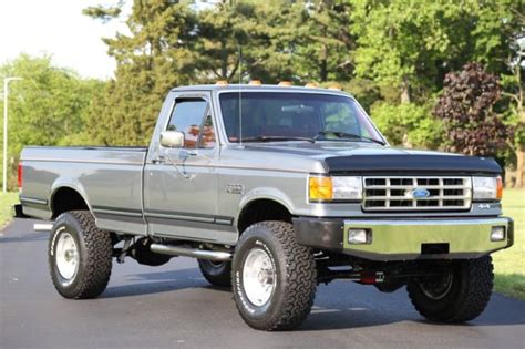 Ford F350 1988 photo