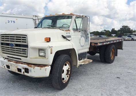 Ford F600 1993 photo