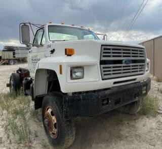 photo of Ford F700 car production