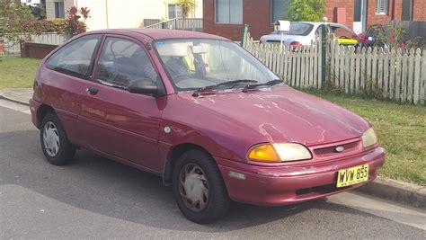 Ford Festiva photo