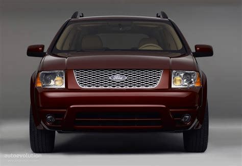 Ford Freestyle 2004 photo