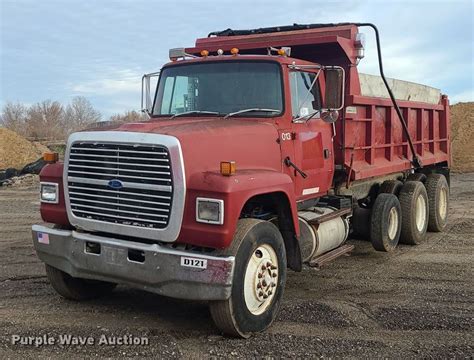 Ford Lt8000 photo