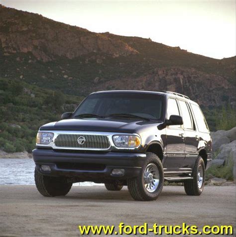 Ford Mountaineer 2000