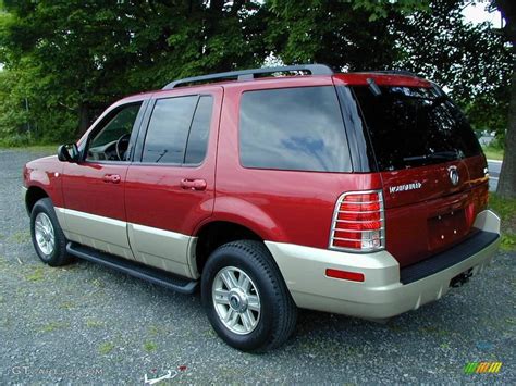 Ford Mountaineer 2004 photo