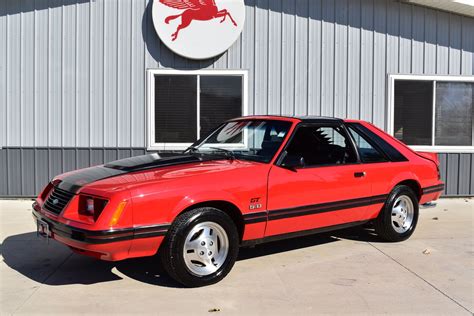 Ford Mustang 1983 photo