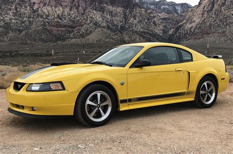 Ford Mustang 2004 photo