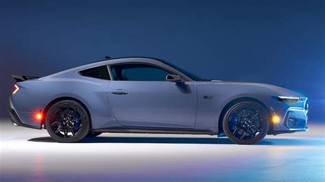 Ford Mustang 2024 photo