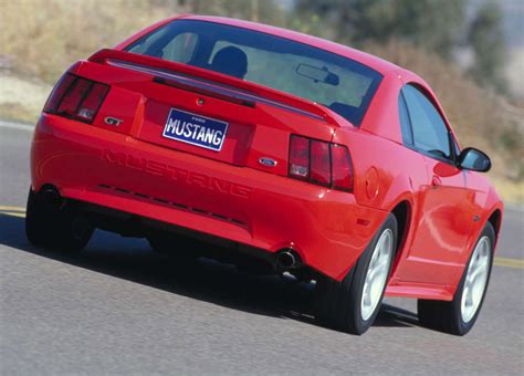 Ford Mustang gt 2000 photo