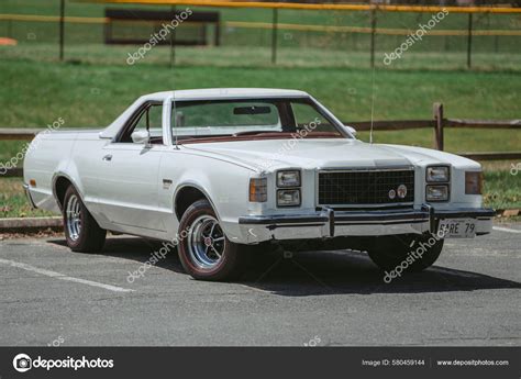 Ford Ranchero 1979 photo