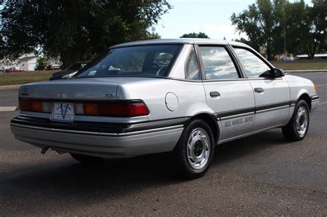 Ford Tempo 1988 photo