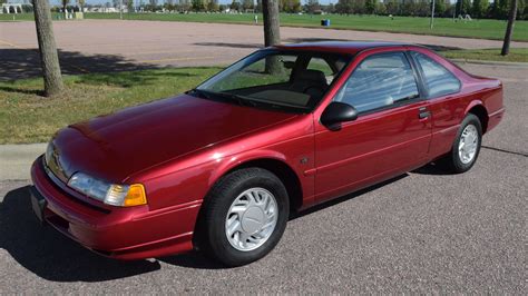 Ford Thunderbird 1992 photo