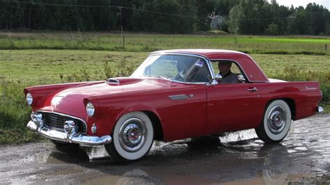 photo of Ford Thunderbird car production