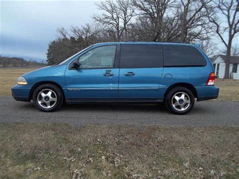 Ford Windstar 2001 photo