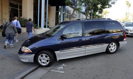 photo of Ford Windstar car production