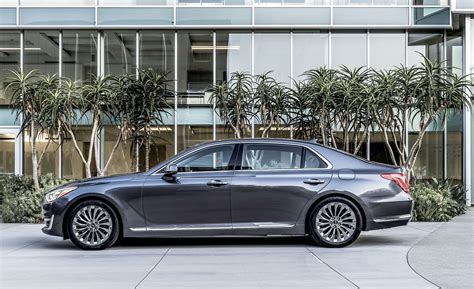 Genesis G90 2017 photo