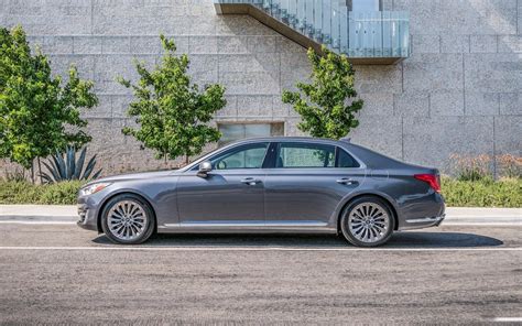 Genesis G90 2019 photo