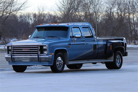 photo of Gmc C3500 pickup car production