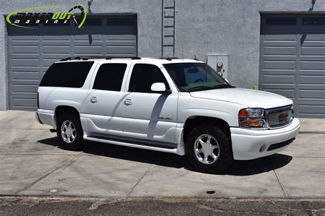 Gmc Denali 2003 photo