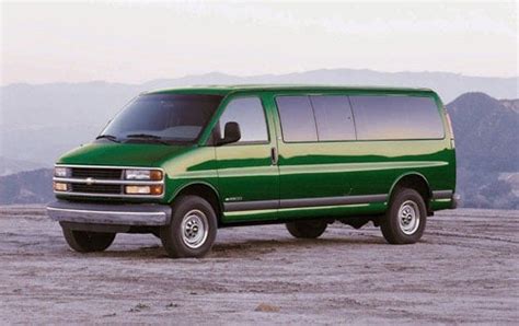 Gmc Express 2001 photo