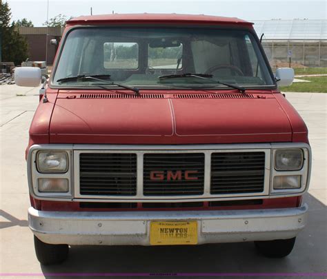 photo of Gmc G1500 car production