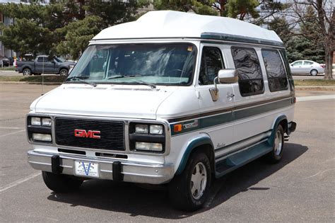 photo of Gmc G25 car production