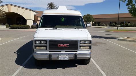 photo of Gmc G2500 car production